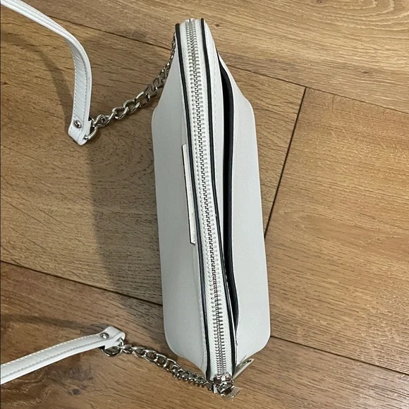 Steve Madden White Crossbody Bag with Silver Chain - Picture 7 of 10